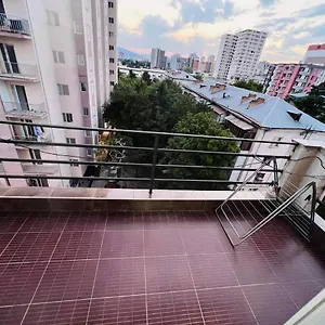  Апартаменты Guga House